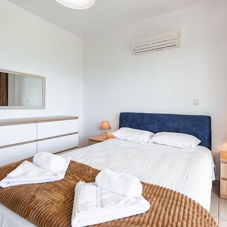 Sea Front Oceanus H3 By Ezoria Villas Ajía Nápa Kültér fotó