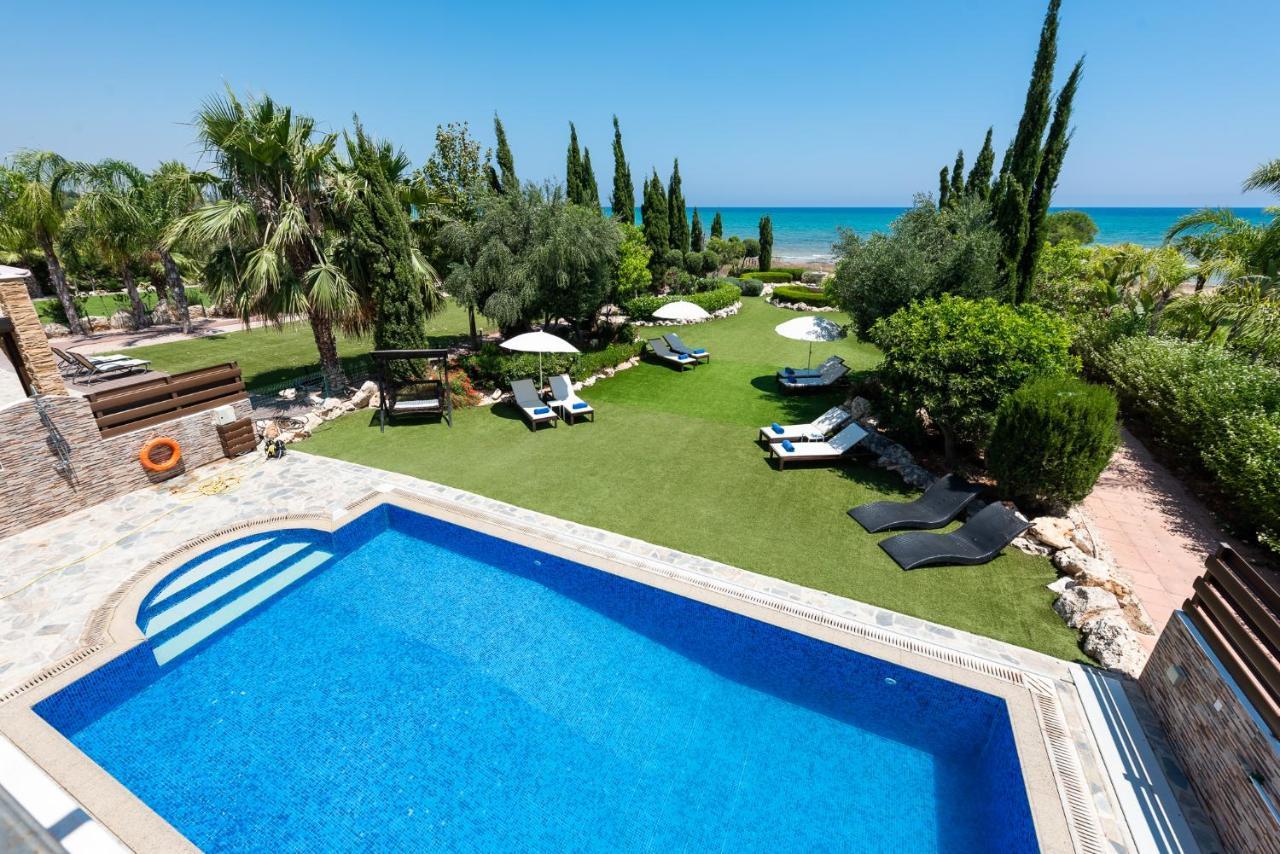 Sea Front Oceanus H3 By Ezoria Villas Ajía Nápa Kültér fotó