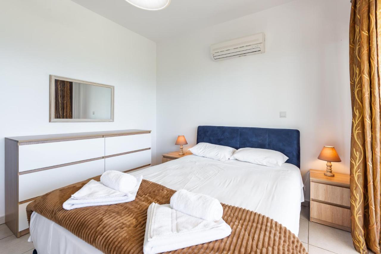 Sea Front Oceanus H3 By Ezoria Villas Ajía Nápa Kültér fotó